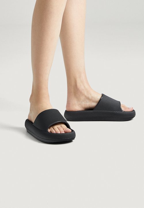 Vans UA AUTHENTIC PLATFORM 2.0 Skeittikengät true white/valkoinen