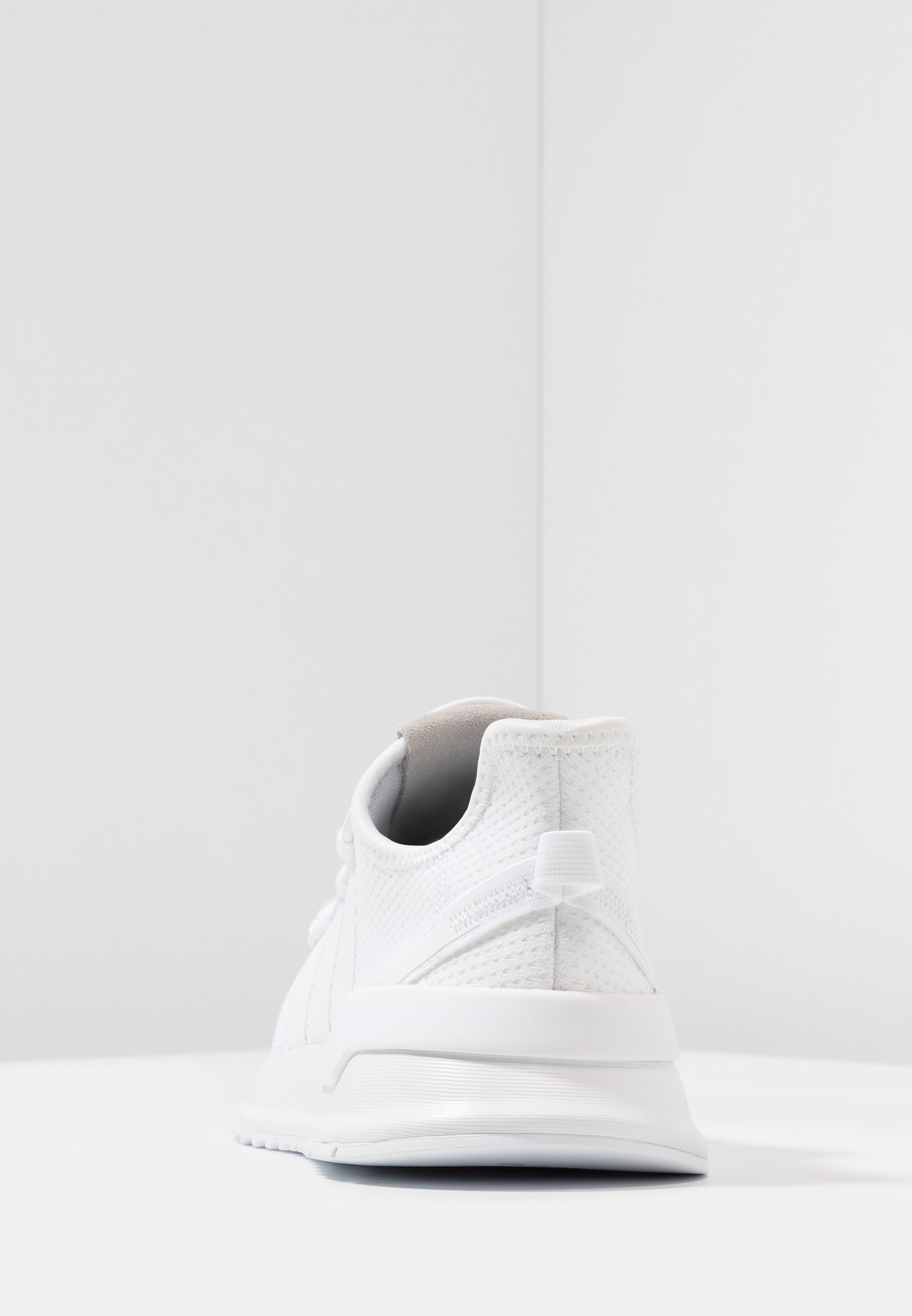 adidas Originals U_PATH RUN Joggesko footwear whitecore U_path Run C (Ftwwhtftwwhtftwwht) (599 kr) adidas