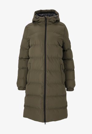 Oliivinvihreä toppatakki hupulla, täyspitkällä vetoketjulla, sivutaskuilla ja joustavuusmancheteilla. Sisältää tikkikuvion eristykselle.