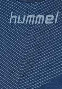 Hummel FIRST SEAMLESS - Unterhemd/-shirt - vintage indigo
