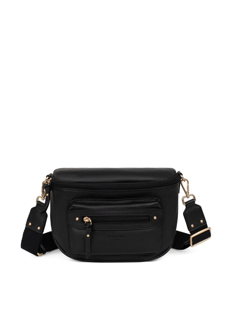 Borsa a tracolla nera in pelle con una texture liscia. Presenta dettagli in metallo dorato, un compartimento principale con zip e una tasca anteriore.