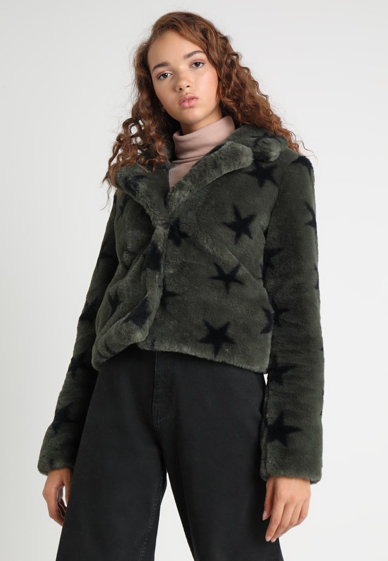 Winterjas khakiblack Winterjas khakiblack