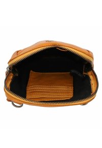 Harbour 2nd ANCHOR LOVE BENITA 14 CM - Borsa a tracolla - oriental mustard