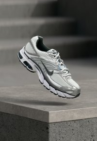 No seleccionado, photon dust/anthracite/metallic silver-coloured/light smoke grey