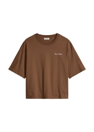 Ruda trumpomis rankovėmis trumpa palaidinė su apvalia iškirpte ir „Marc O'Polo“ logotipu mažomis baltomis raidėmis kairėje krūtinės pusėje.