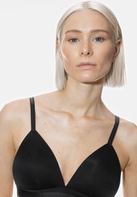 mey SERIE POETRY STELLAR - Triangle bra - schwarz