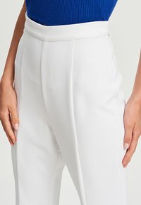 TUSSAH FAE SPLIT  - Broek - white