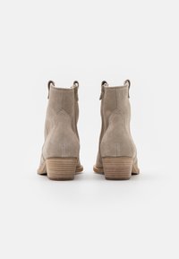 Kennel + Schmenger Botines camperos - beige
