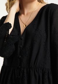 DreiMaster Robe de jour - black
