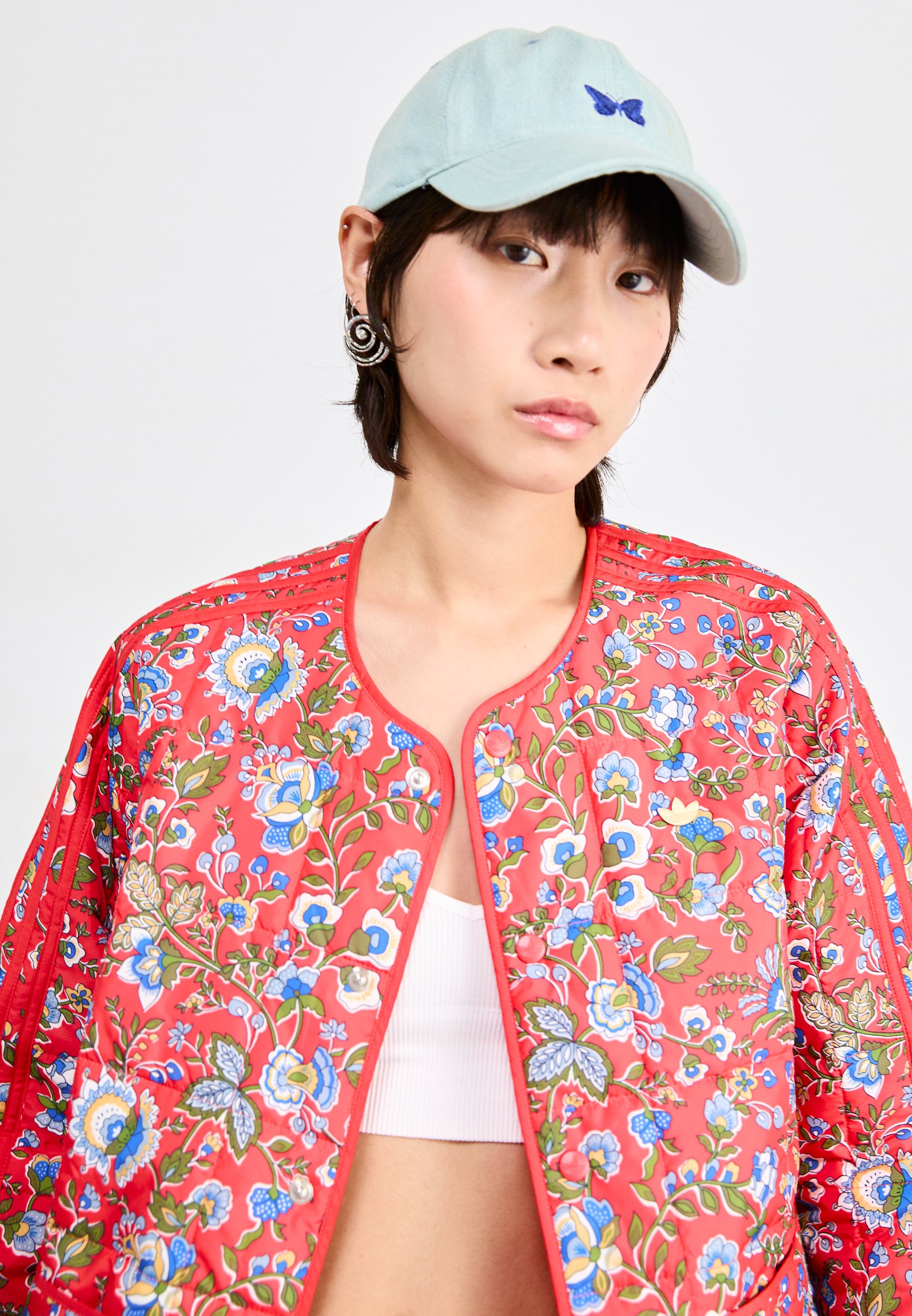 ジャケット ADIDAS ORIGINALS x LIBERTY QUILTED JACKET 5FT1881 adidas Women's Originals X Liberty London Quilted Jacket