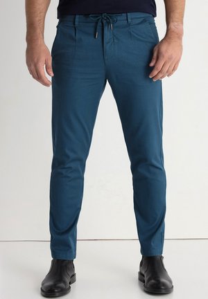 FALTEN MIT ELASTISCHEM BUND SCHMALE PASSFORM  MITTLERE AUFNAHME GRÖSSE IN ZOLL - Chinos - blau