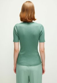 adL SHORT SLEEVE  - Jednoduché tričko - almond green