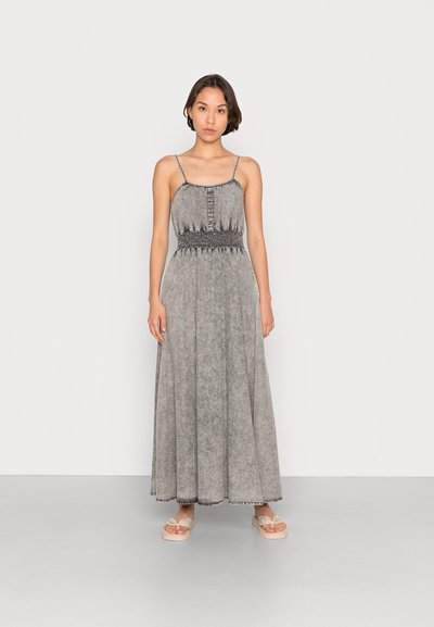 Robes longues en ligne | Zalando