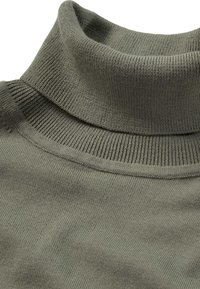 hessnatur Strickpullover - oliv