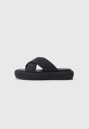 PENELOPE - Mules - black