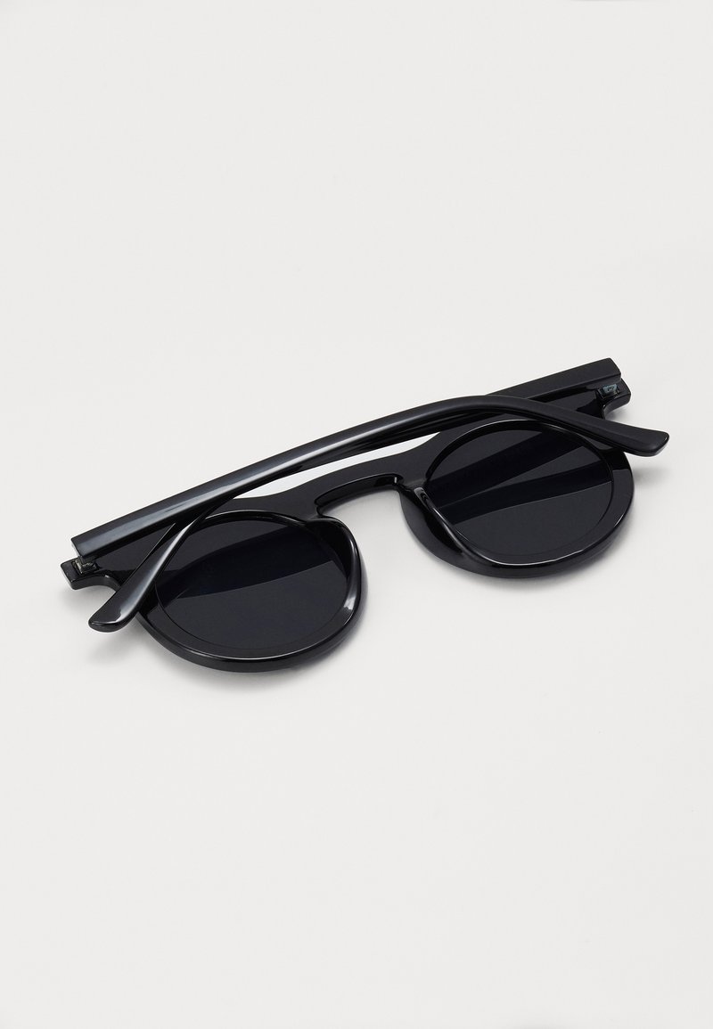 Herren Taschen & Koffer | Urban Classics SUNGLASSES MALTA Sonnenbrille black/black/schwarz - QX77967 Herren Taschen & Koffer | Urban Classics SUNGLASSES MALTA Sonnenbrille black/black/schwarz - QX77967