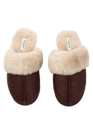 Slippers - brown