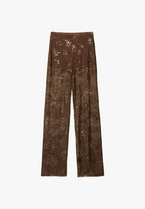 Pantaloni larghi marroni realizzati in un tessuto leggero e testurizzato con motivi floreali e decorazioni. Design a vita alta con una silhouette fluida.