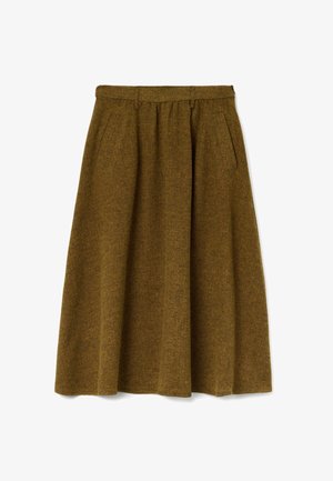 Falda plisada de mezcla de lana en color mostaza oscuro. Corte en línea A, con textura suave y cintura para un ajuste ceñido.