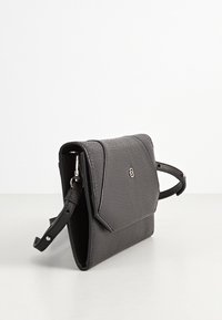 Piquadro Clutch - black
