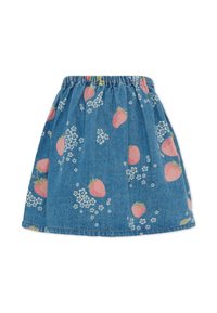 Blauwe denim rok met elastische tailleband, versierd met roze aardbeitjes en kleine witte bloemenpatronen.