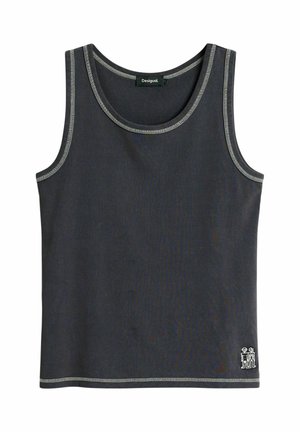 Tmavě šedé tílko bez rukávů se světle šedým prošitím, kulatý výstřih, malý bílý vyšívaný logotyp na spodním pravém lemu.