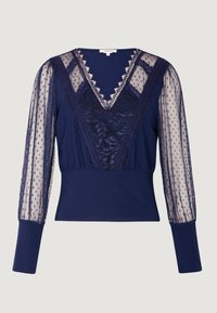 Granatowy top z długimi przezroczystymi rękawami w groszki, głębokim dekoltem w kształcie litery V i koronkowymi akcentami. Miękka tkanina z dopasowaną, strukturalną talią.