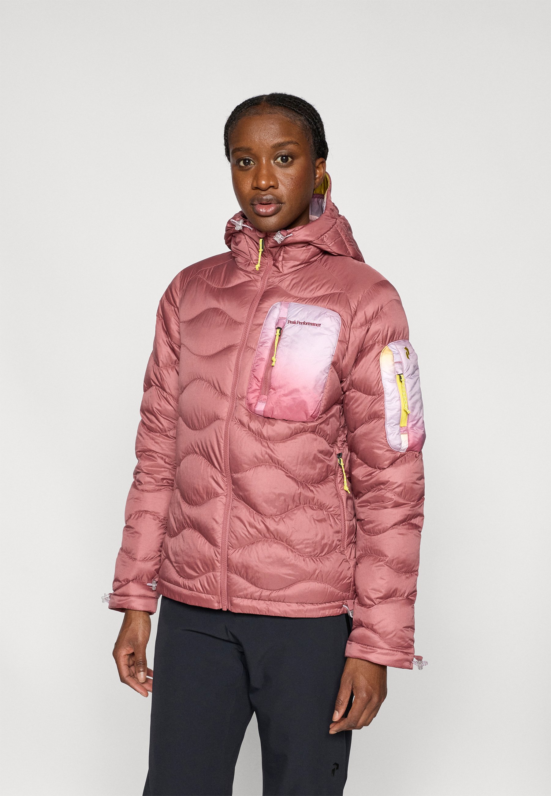Peak Performance HELIUM UTILITY HOOD WOMEN - Down jacket - multi 
