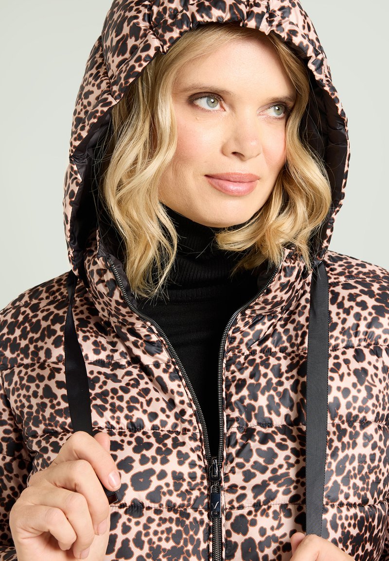 Blouson / Veste D'hiver LUISA VIOLA Avec Col En Fourrure - Taille 44/46 - Noir - Occasion Très Bon état