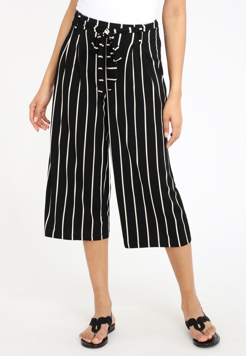 Zwart-wit gestreepte culottebroeken met een gestrikt tailleband en een relaxte pasvorm, met een zachte textuur en een cropped lengte.