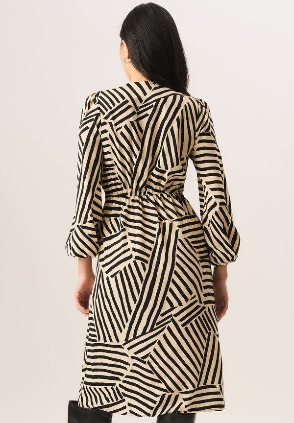 GEO PRINT ASSYMETRIC HEM WRAP MIDI  - Day dress - beige2