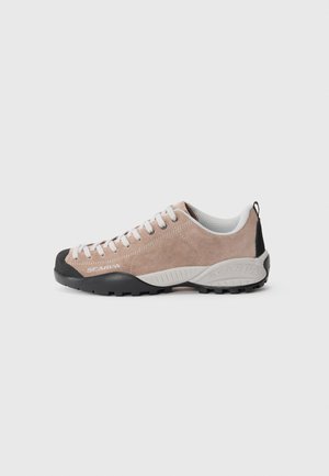 MOJITO - Hiking shoes - rose dust