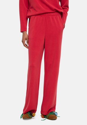 - Spodnie treningowe