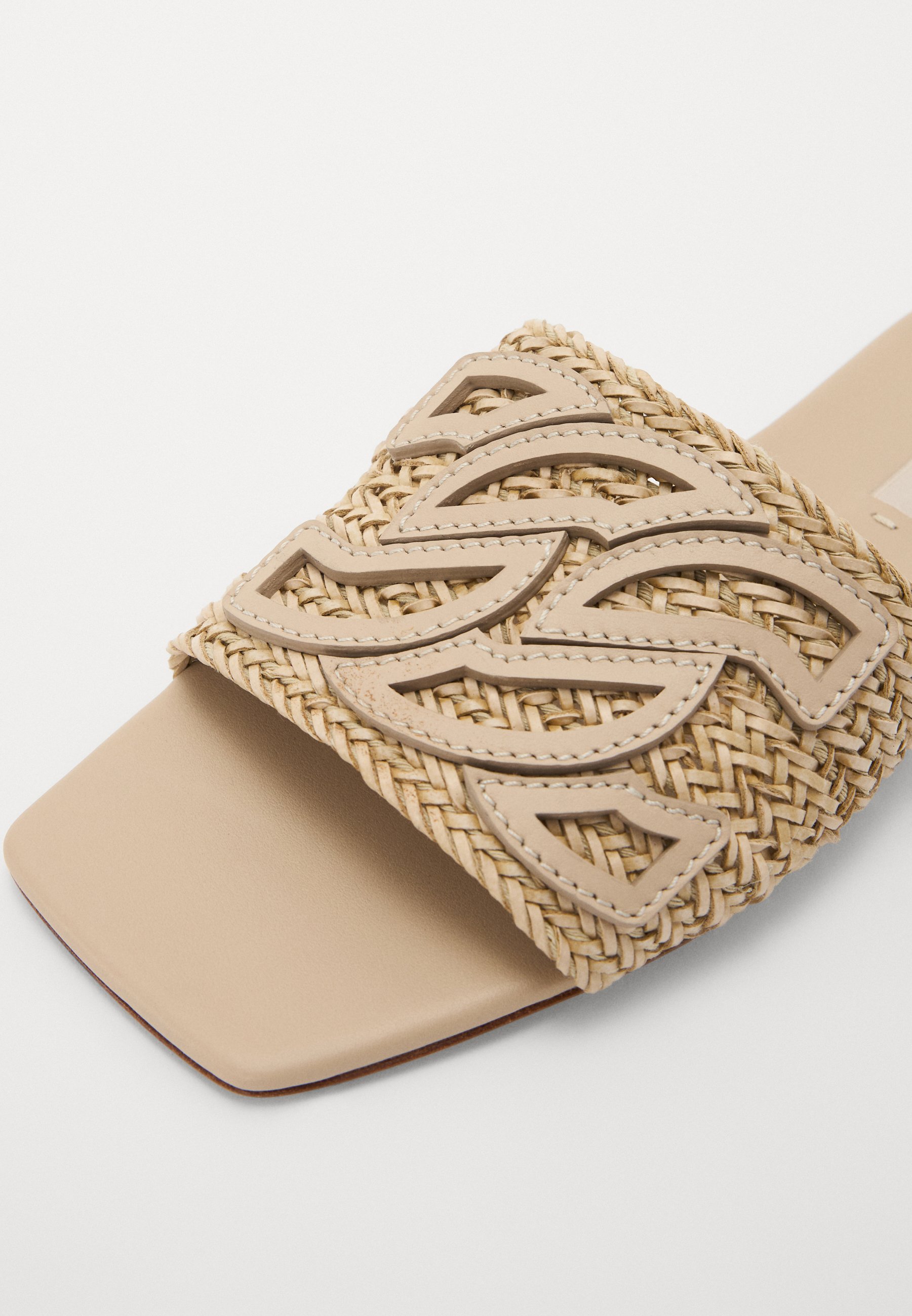 Casadei FLAT - Sandals - bambu'/beige - Zalando.co.uk