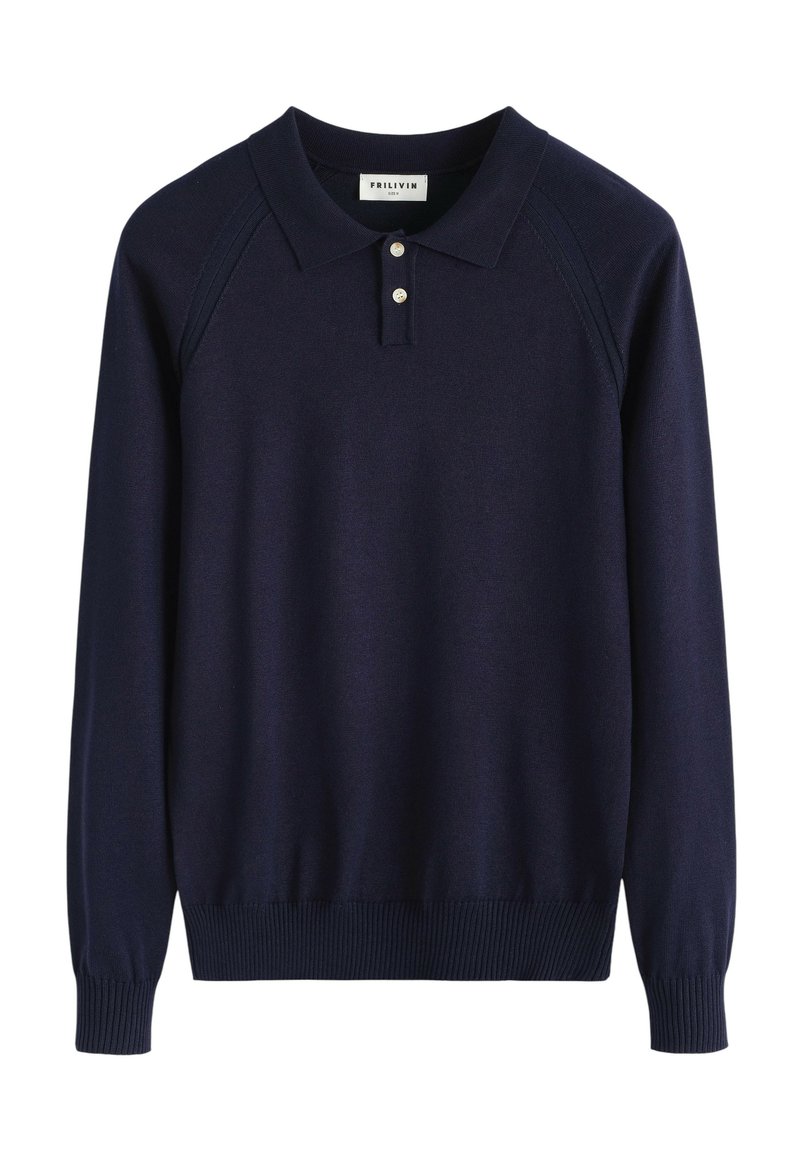 Pull polo manches longues bleu marine avec col classique, patte de trois boutons, poignets et ourlet côtelés ; texture tricotée douce.