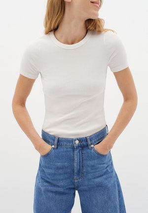 LOLAH - Camiseta básica - whisper white