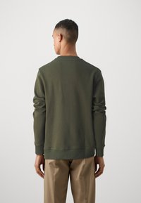 Samsøe Samsøe JOEL CREW NECK - Felpa - forest night