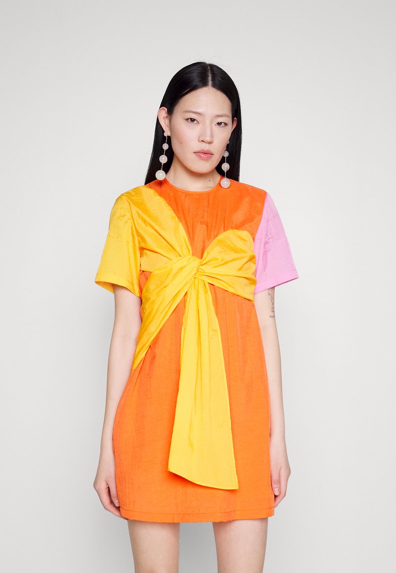 Brogger EXCLUSIVE LIZZIE DRESS Day dress sun yellow/pink/orange