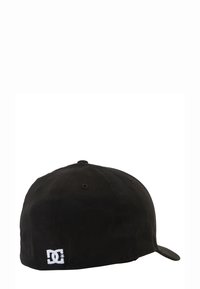 Black cap made of fabric with a curved visor. Features subtle logo embroidery in white on the side. Smooth texture, standard fit.