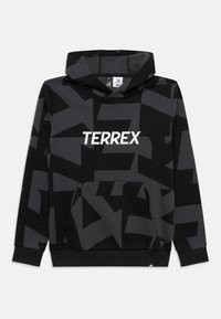 Μαύρο και σκούρο γκρι πουλόβερ με κουκούλα και μοτίβο, με τσέπη καγκουρό και το λογότυπο "TERREX" σε λευκό χρώμα, κεντραρισμένο στο στήθος.