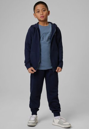 4F, 4F T-SHIRT REGULAR Z NADRUKIEM CHŁOPIĘCY - CZERWONY 164 (13-14 LAT) - T-shirt print - denim