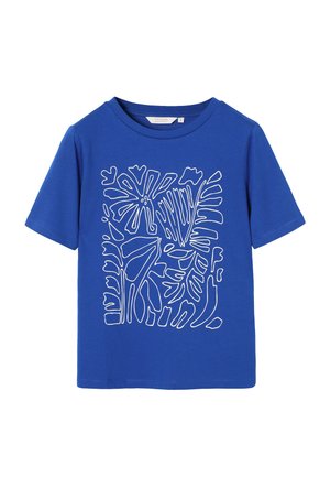 Mėlyni marškinėliai trumpomis rankovėmis, priekyje centre baltos abstrakčios tropinių lapų ir gėlių linijų piešinys.