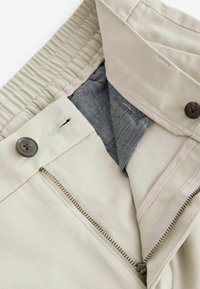 Next SLIM FIT ELASTICATED WAIST - Nohavice - light stone