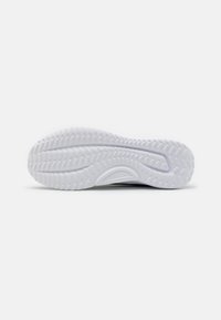 Reebok LITE 4 - Zapatillas running asfalto - core black/footwear white/purgry