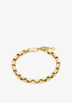 Bracelet en métal doré composé de maillons rectangulaires à finition polie. Comprend un fermoir sécurisé et une petite étiquette pendante.