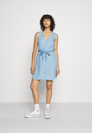 VMVIVIANA SHORT DRESS - Džinsinė suknelė - light blue denim