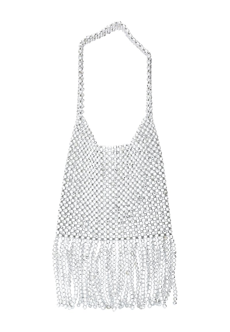Borsa a tracolla con perline argentate e design a frange, presenta una struttura simile a una rete e una tracolla ad anello, con una finitura lucida e riflettente.