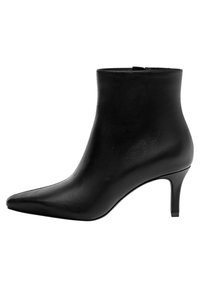 PULL&BEAR Nilkkurit - black