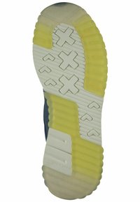 Schuhsohle aus weißem und gelbem Gummi mit griffigem Strukturmuster. Verfügt über kreuzförmige Akzente und ein geriffeltes Seiten Design für besseren Halt.