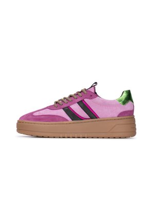 Sneakers laag - pink with combination